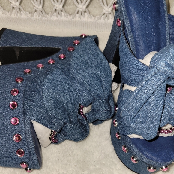 Sugar Thrillz Strike A Pose Denim Platforms - Picture 6 of 10